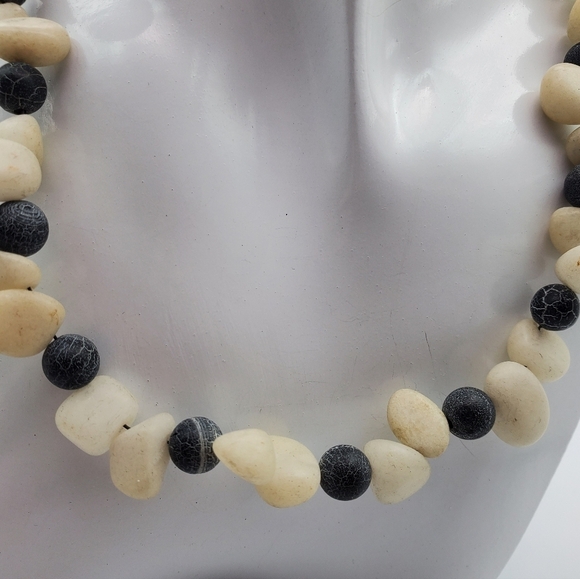 The balancing stone necklace N1225 - Picture 2 of 4